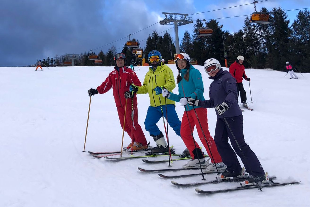 System szkolenia instruktorów narciarstwa i snowboardu HALS